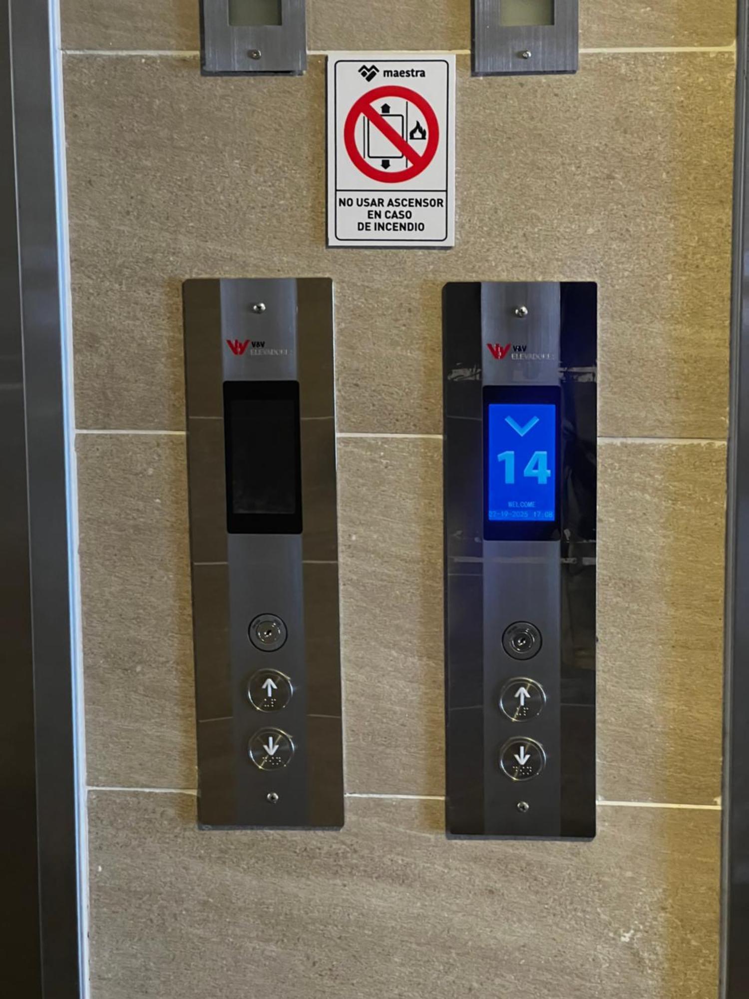 Centrico , Comodo , Wifi , Parking Privado Aparthotel