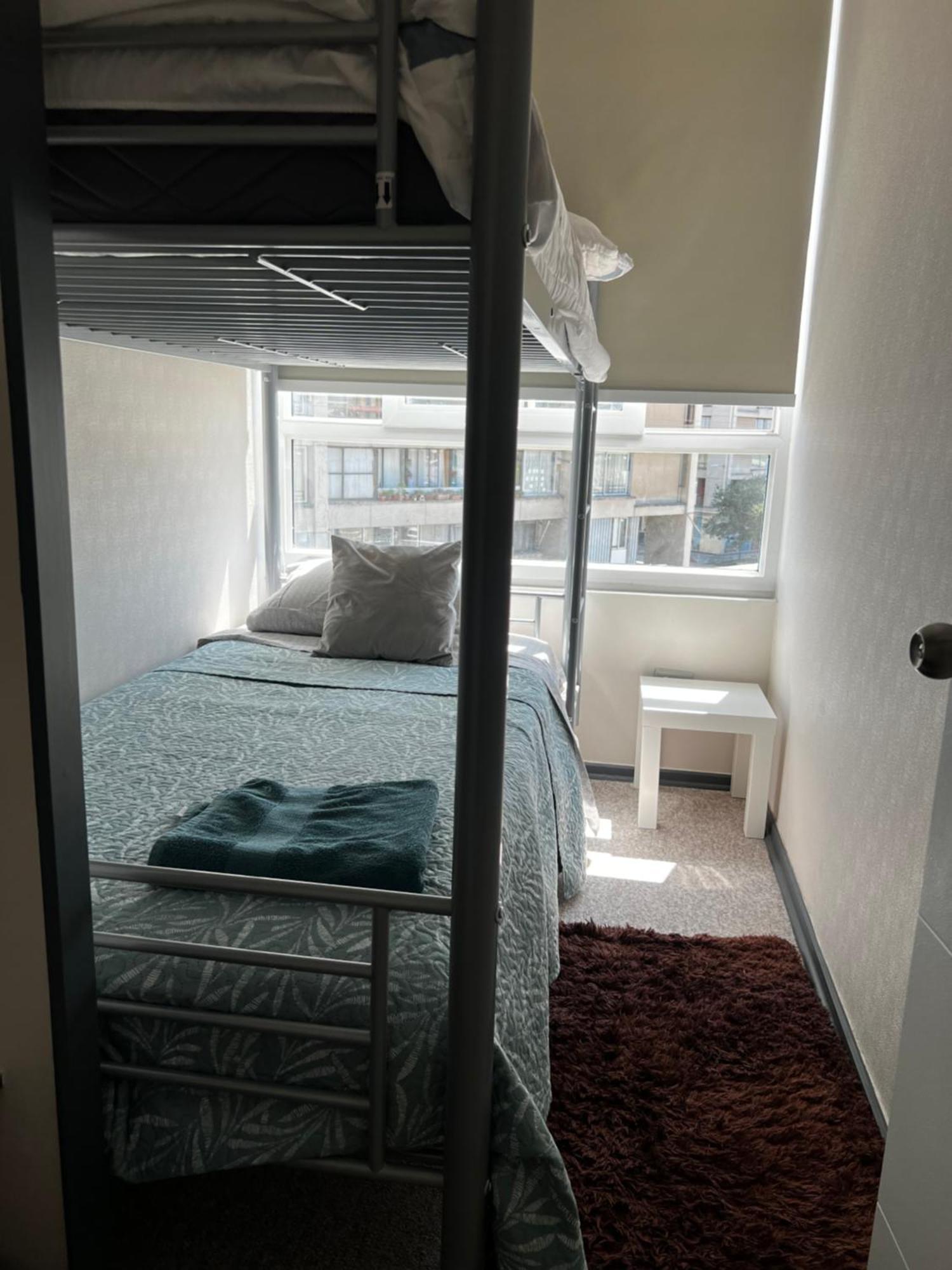 Aparthotel Centrico , Comodo , Wifi , Parking Privado