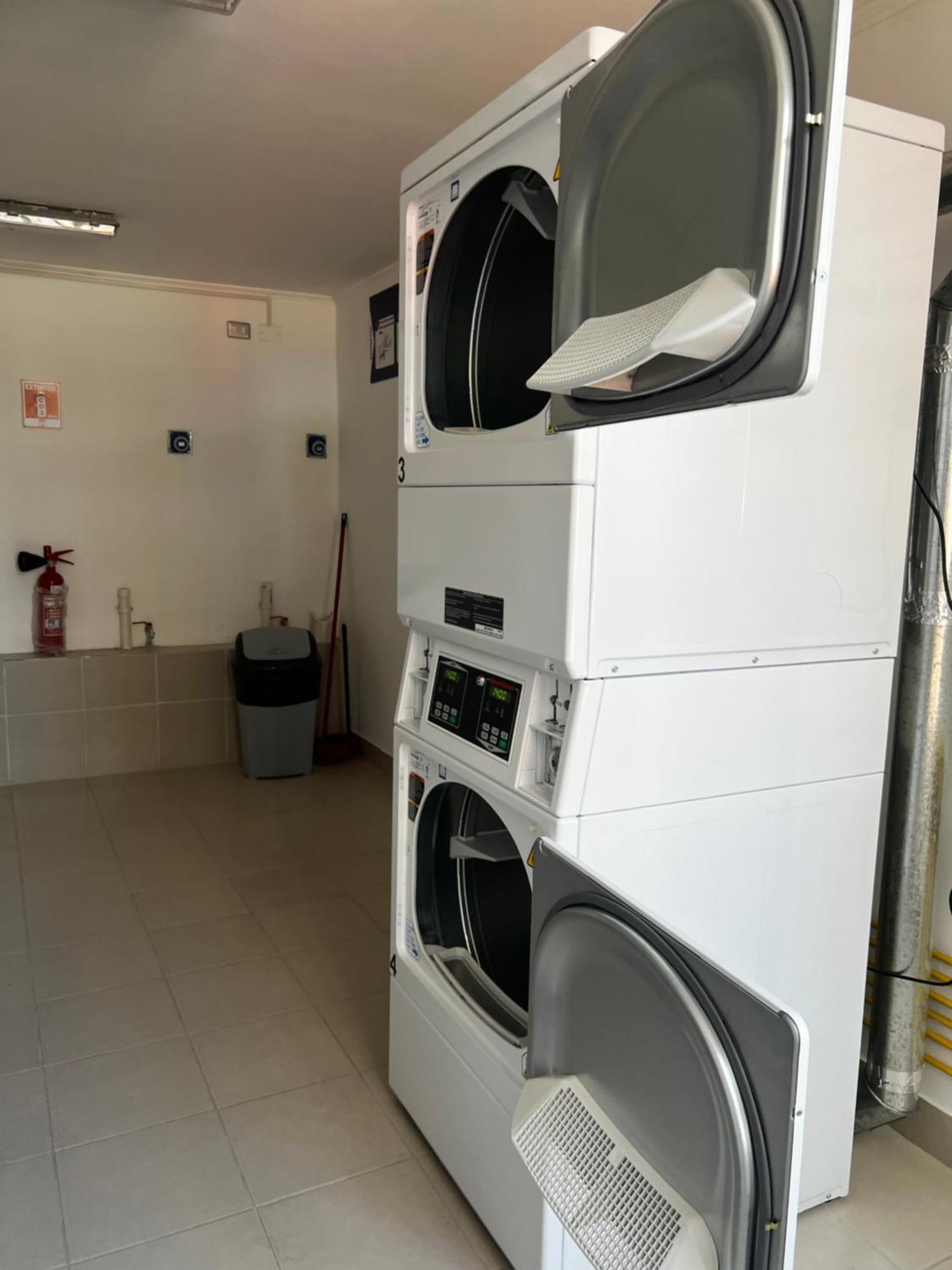 Aparthotel Centrico , Comodo , Wifi , Parking Privado