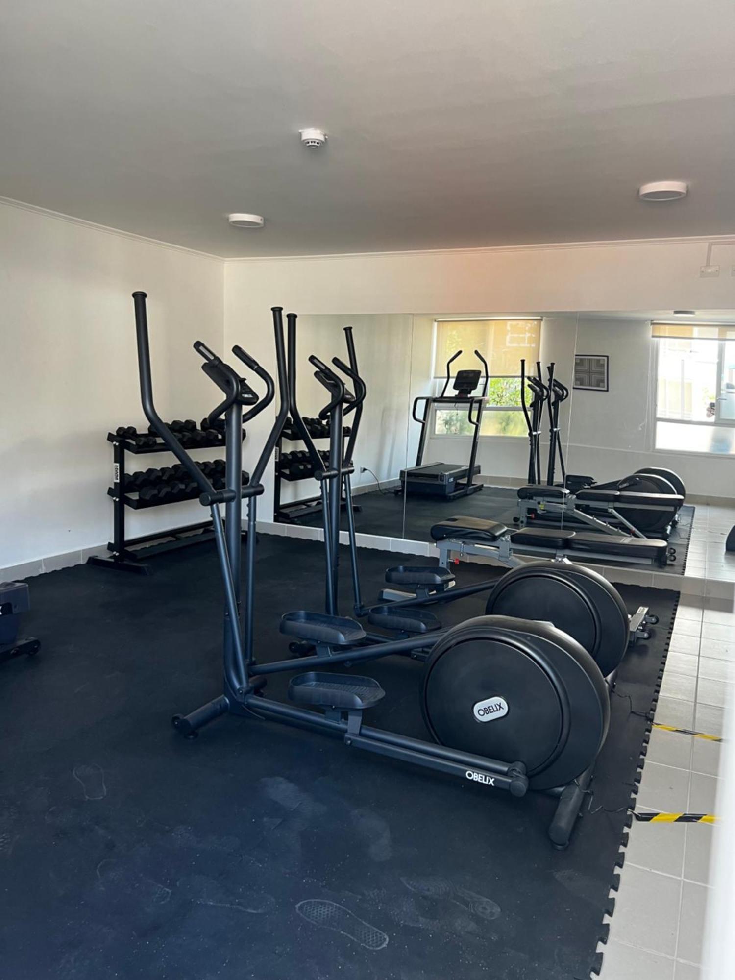 Centrico , Comodo , Wifi , Parking Privado Aparthotel